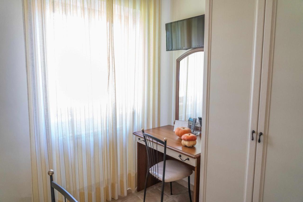 Agriturismo Bella Cima 몬테피아스콘 외부 사진